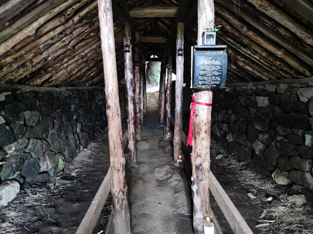 Island Tag 5 – Rútshellir, Drangurinn í Drangshlíð, Skógar Museum