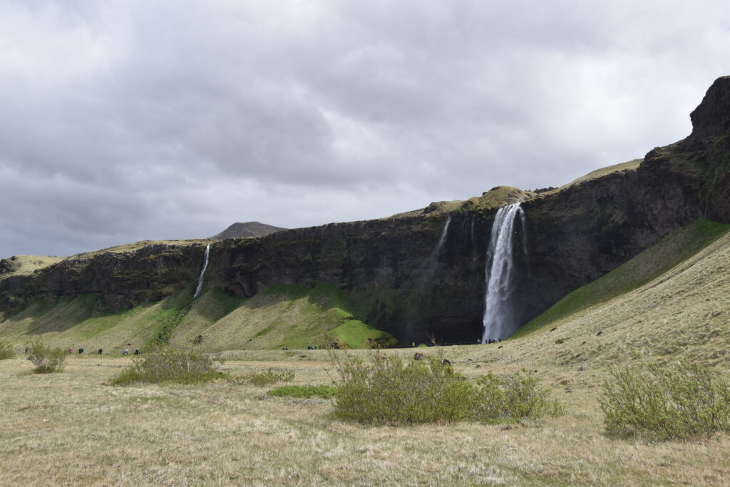 Island Tag 4 – Seljalandsfoss und Gljúfrabúi