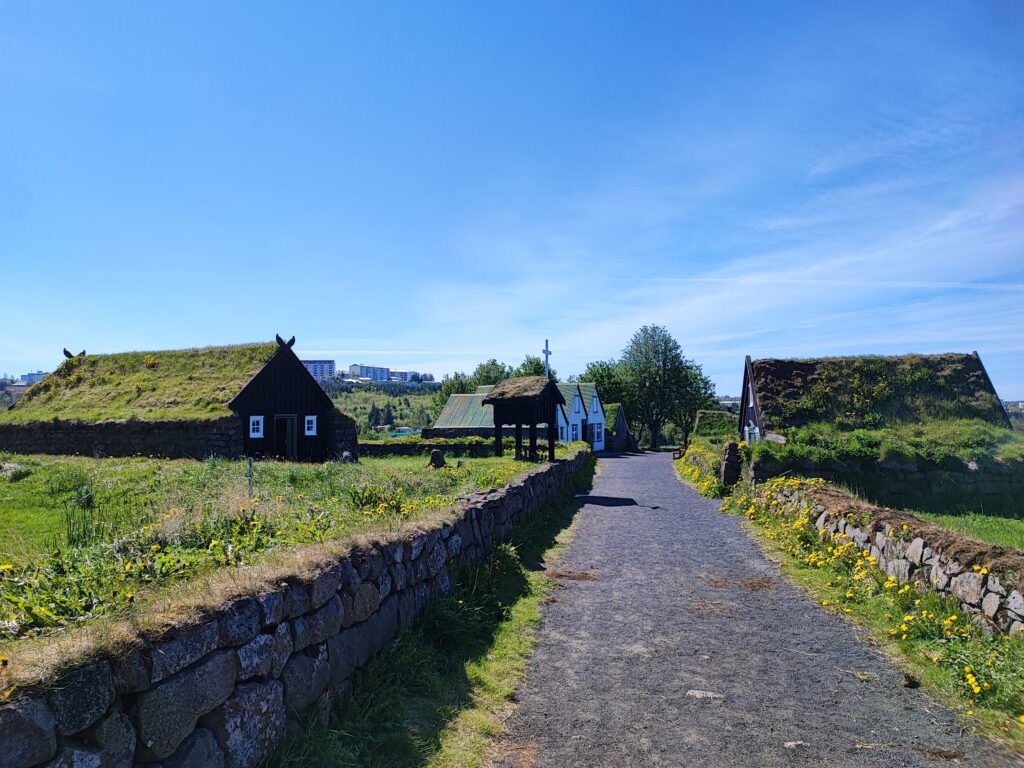 Island Tag 16 – Árbæjarsafn (Open Air Museum)