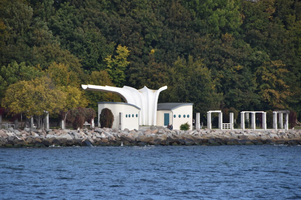 Rügen Tag 12 – Schiff ahoi: Kreidefelsen vom Wasser aus, Prora die 2.