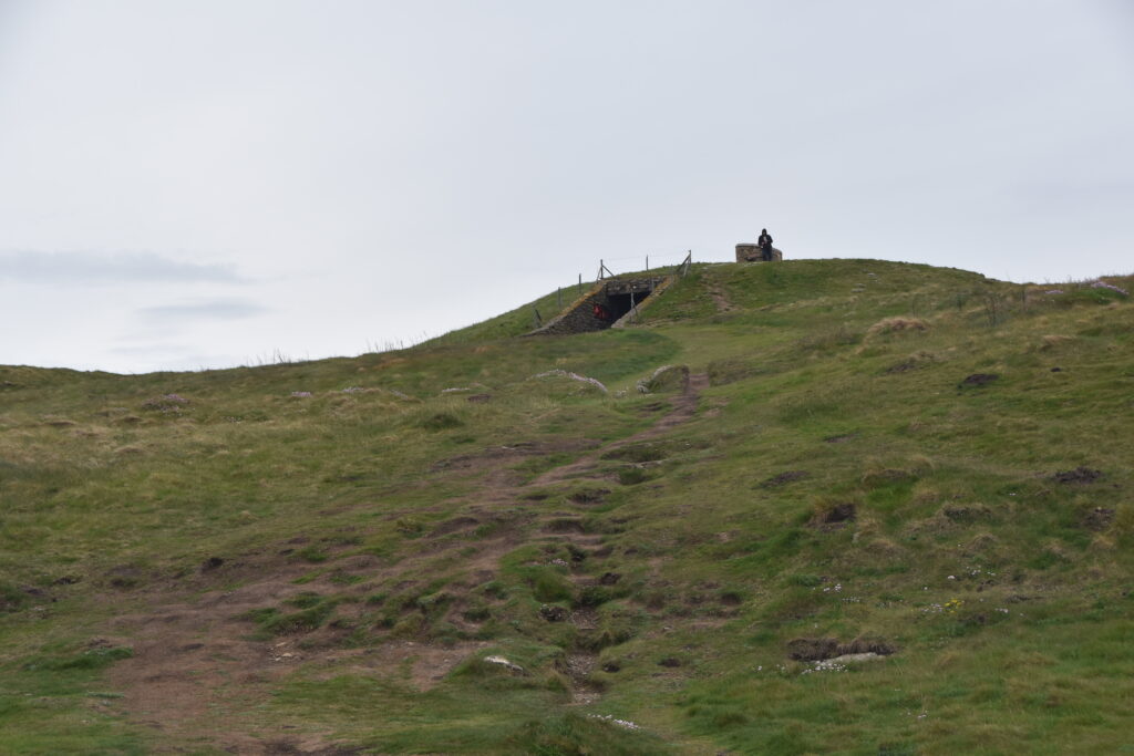 Wales Tag 17 – Anglesey – Dolmen und Hügelgräber