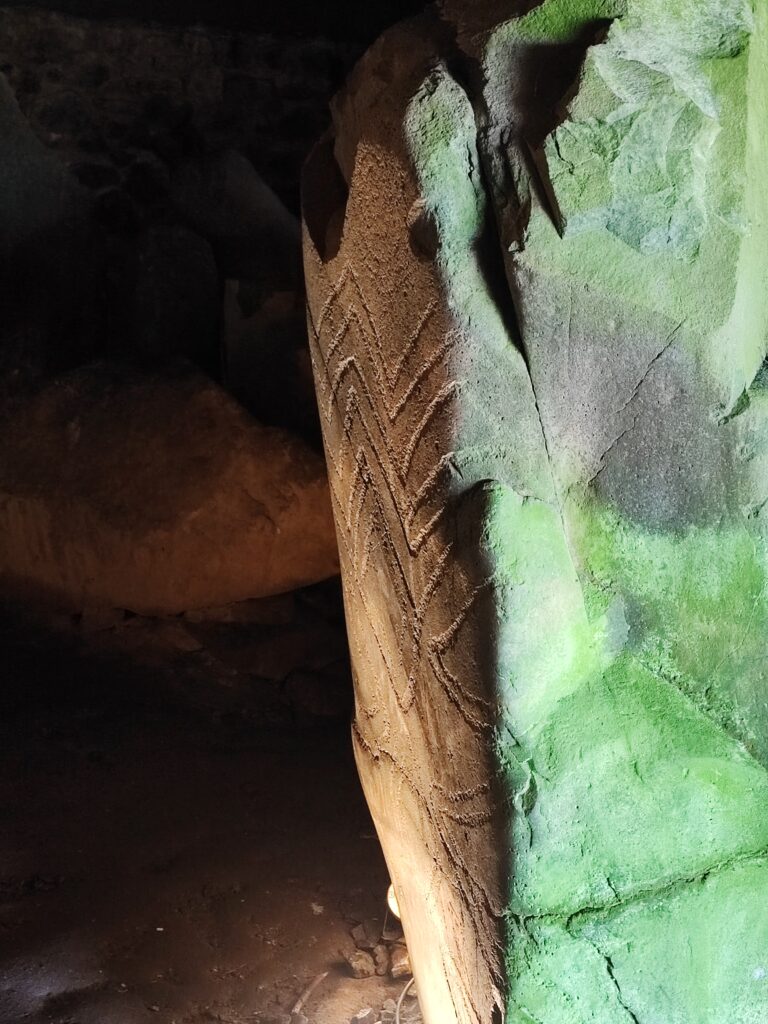 Wales Tag 17 – Anglesey – Dolmen und Hügelgräber