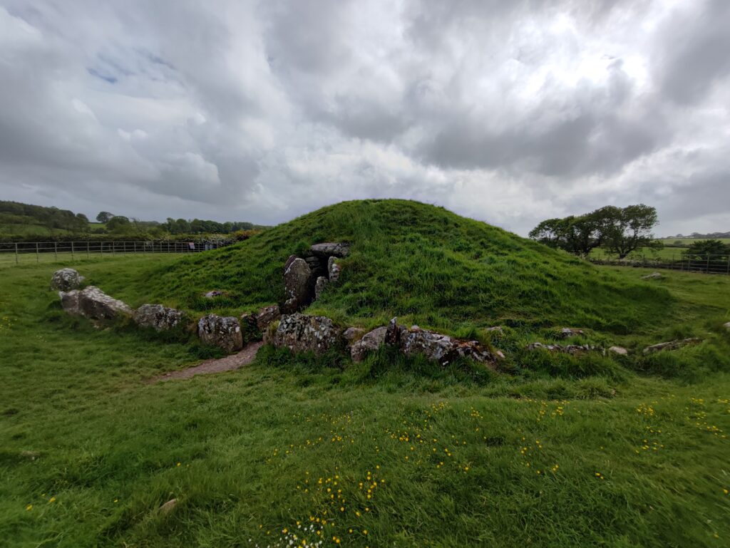 Wales Tag 18 – Bryn Celli Ddu