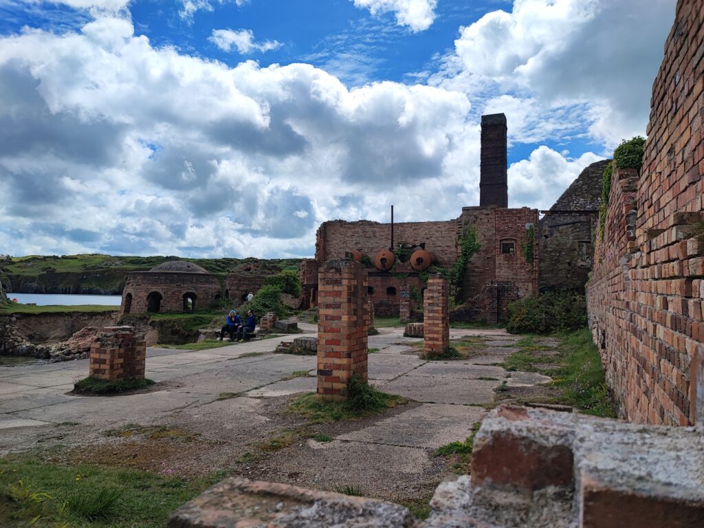 Wales Tag 17 – Anglesey – Porth Wen Brickworks