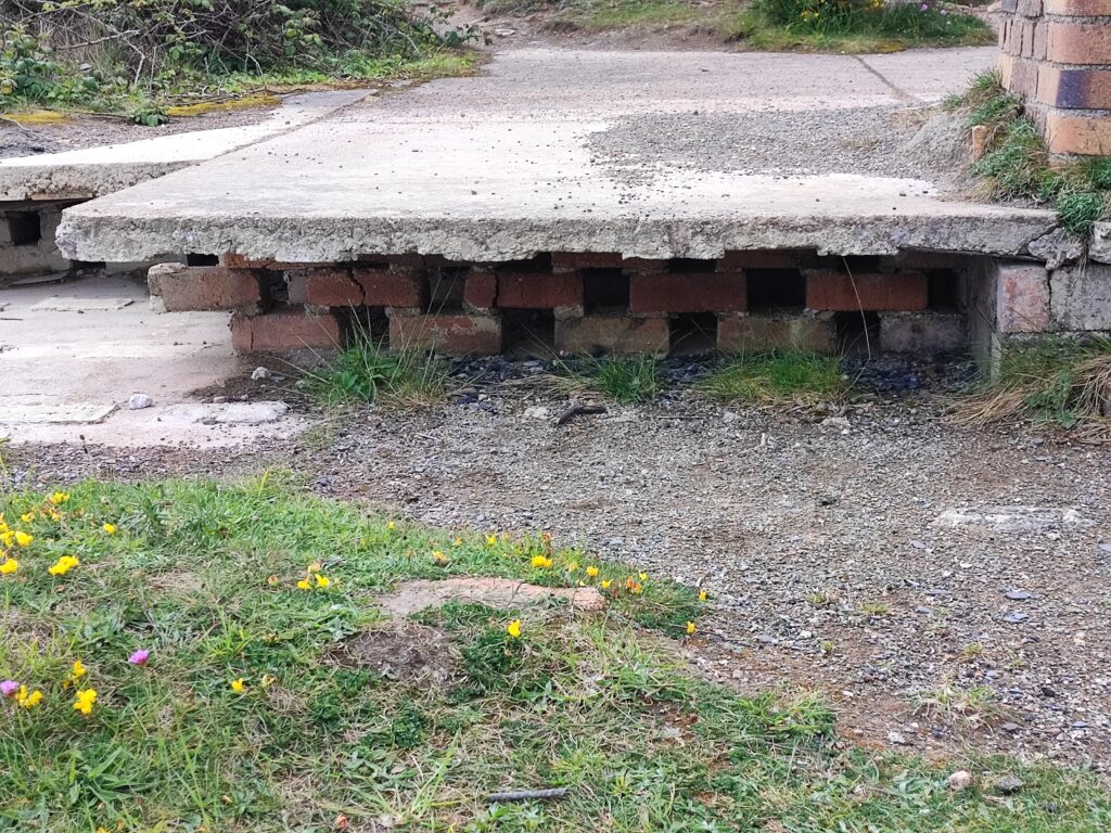 Wales Tag 17 – Anglesey – Porth Wen Brickworks