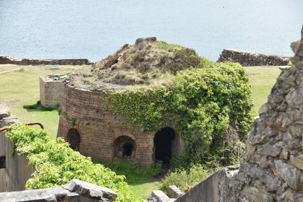 Wales Tag 17 – Anglesey – Porth Wen Brickworks