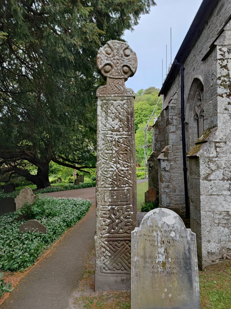 Wales Tag 12 – St Brynach’s Church, Nevern
